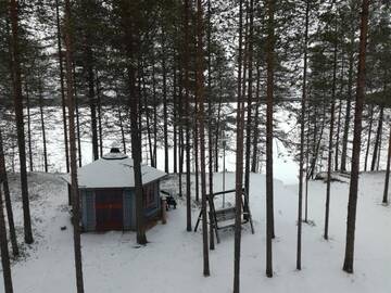 Фото номера Коттедж с 2 спальнями Дома для отпуска Sininen Hetki Cottage г. Куусамо 43